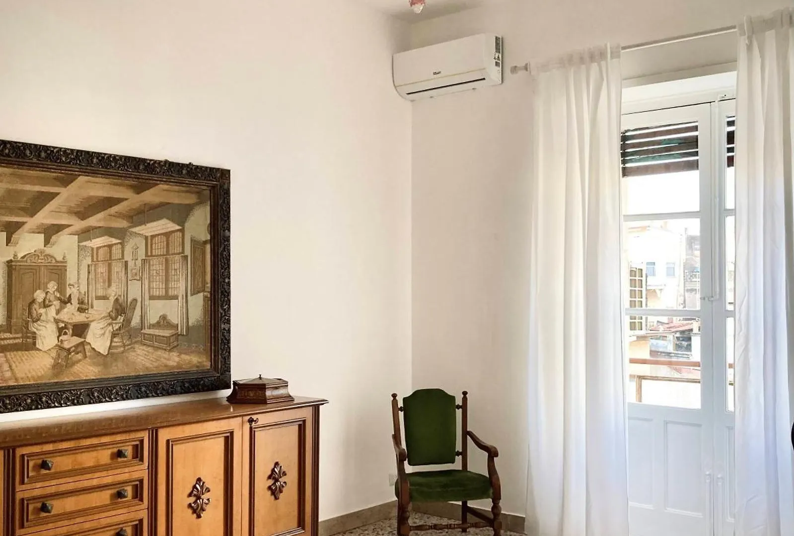 Catania Historical Artist Flat location